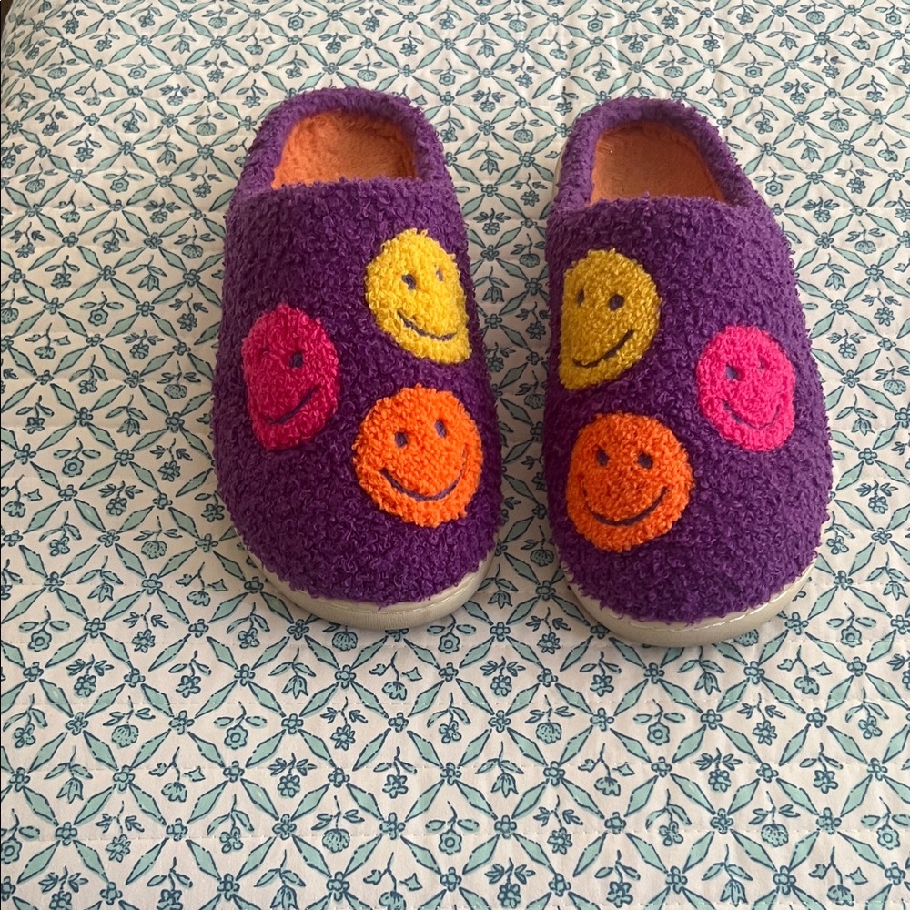 Colorful Smiley Face Slippers